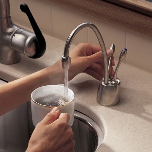 מערכת חם קר ומטוהר תת כיורית מבית INSINKERATOR אינסינק אירייטור דגם HOT & COLD